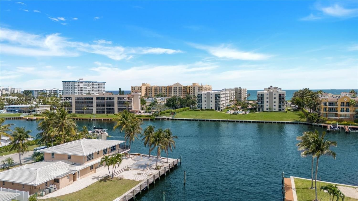 Real estate property located at 1558 10th St, Broward County, COVE 5TH SEC, Deerfield Beach, FL