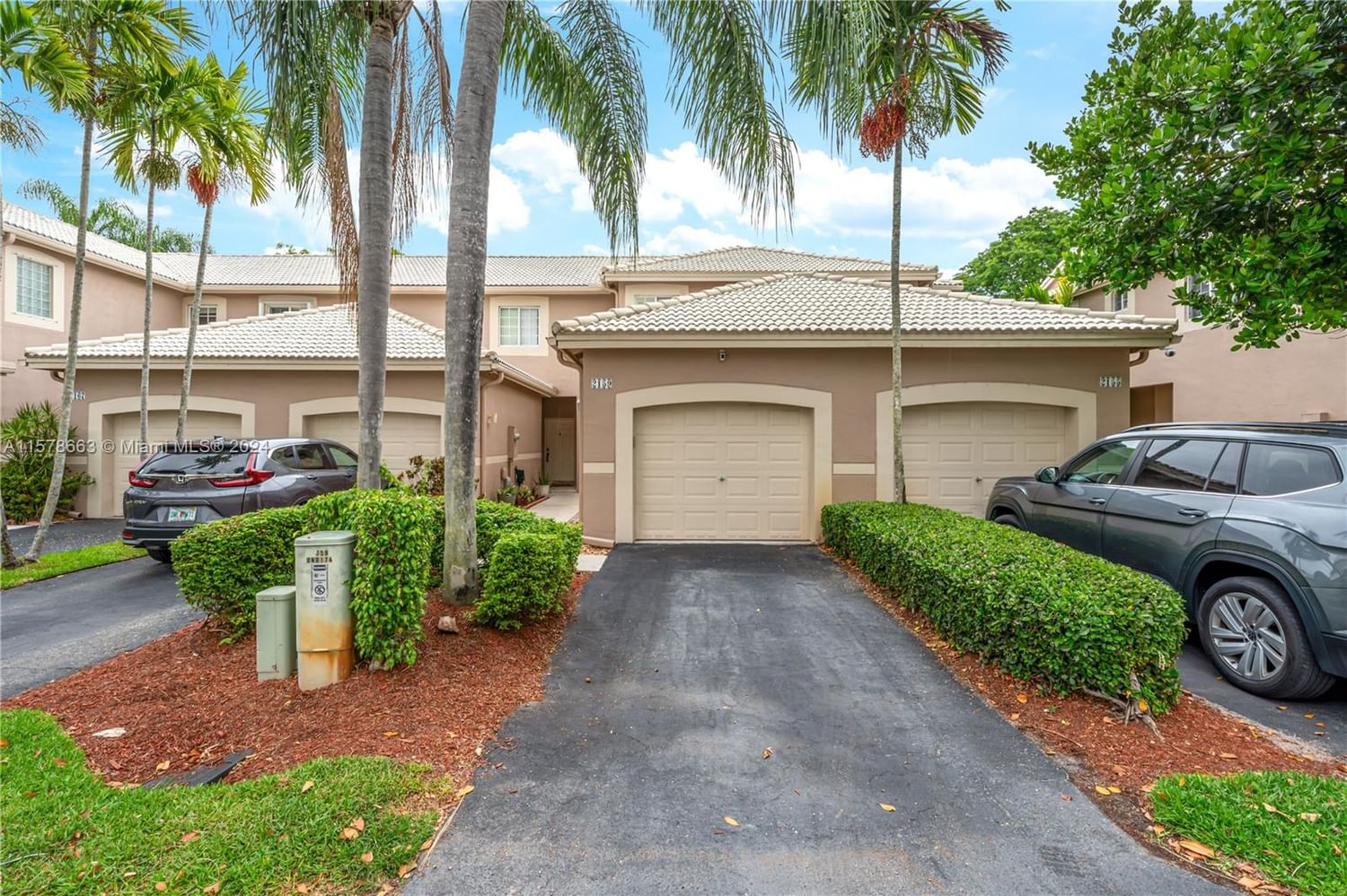 Real estate property located at 2159 Madeira Dr, Broward County, San Messina, Weston, FL