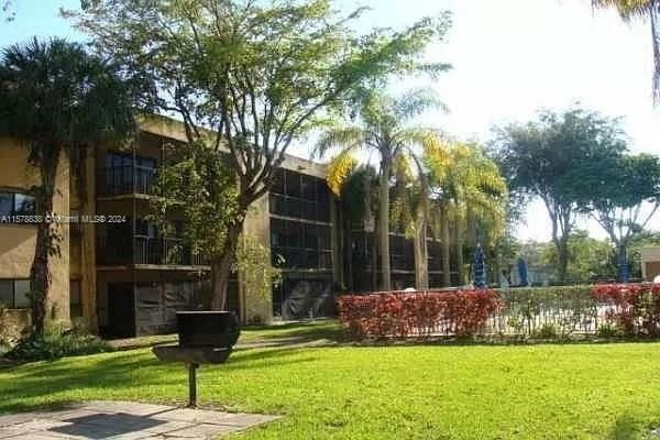 Real estate property located at 8415 107th Ave #116W, Miami-Dade County, KENDALL ACRES WEST CONDO, Miami, FL