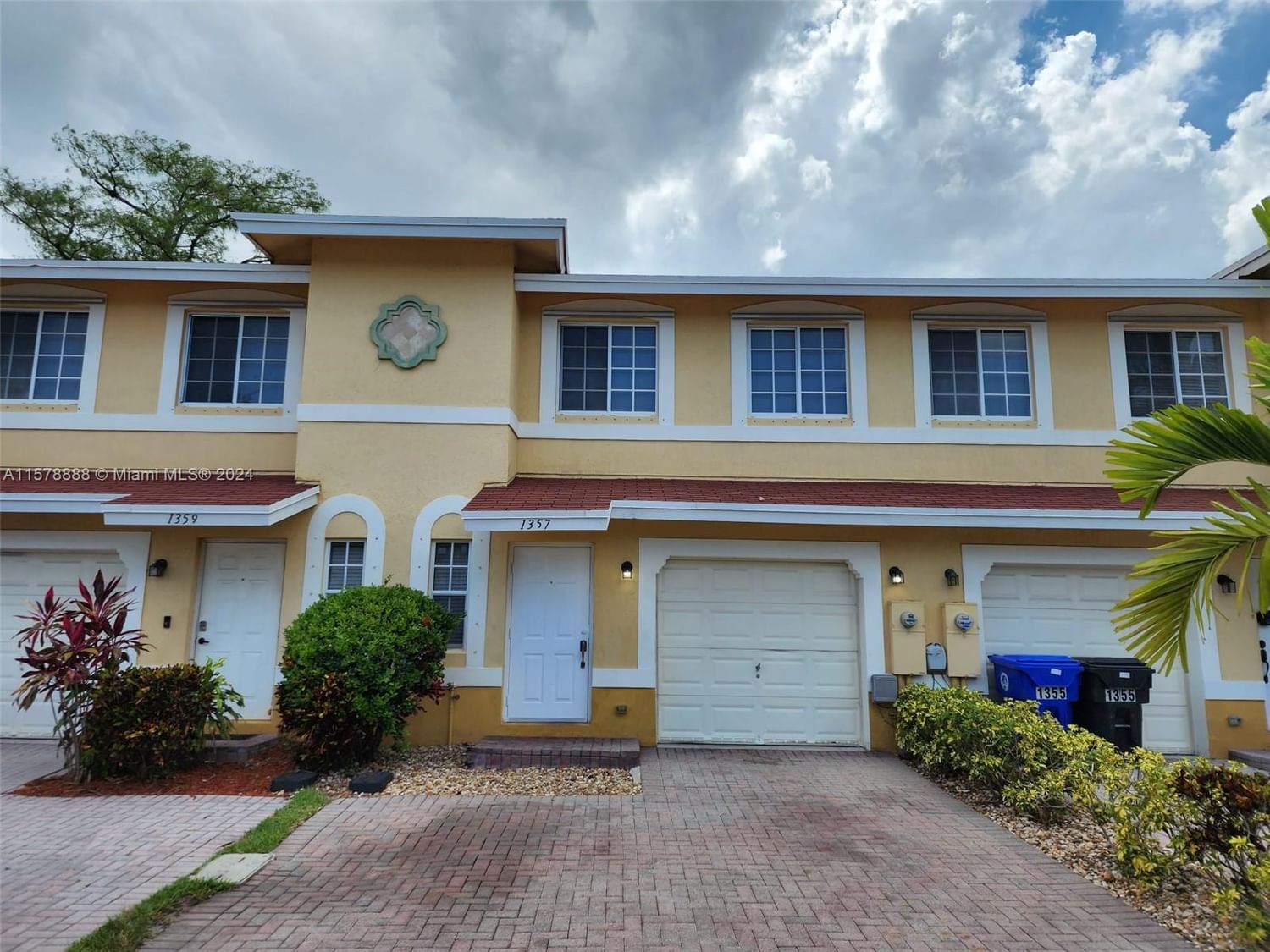 Real estate property located at 1357 Avon Ln #1357, Broward County, HAMPTONS OF NORTH LAUDERD, North Lauderdale, FL