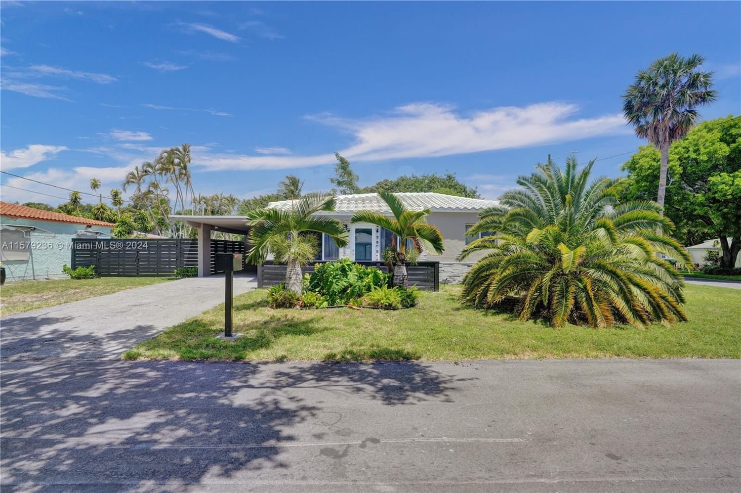 Real estate property located at 1400 31st Ct, Broward County, WHITE ACRES, Fort Lauderdale, FL