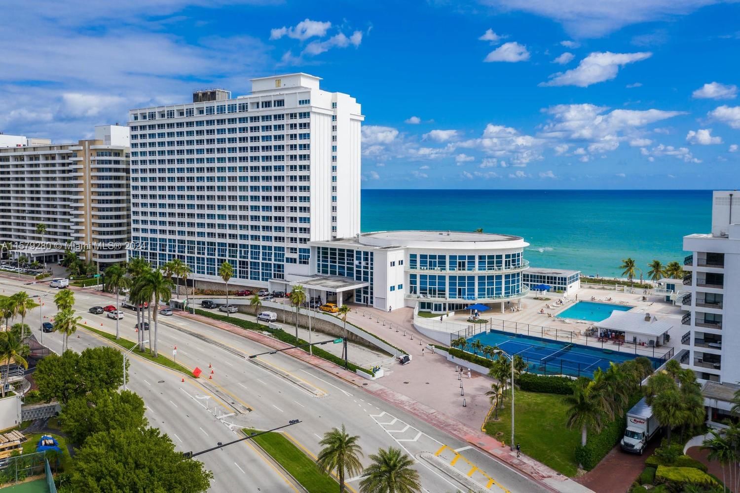 Real estate property located at 5445 Collins Ave #814, Miami-dade, Castle Beach Club Condo, Miami Beach, FL