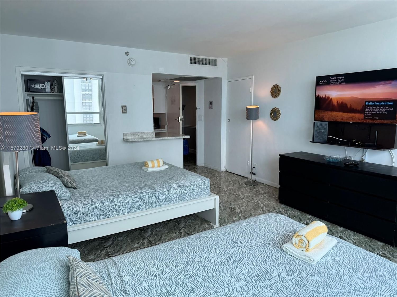 Real estate property located at 5445 Collins Ave #814, Miami-dade, Castle Beach Club Condo, Miami Beach, FL