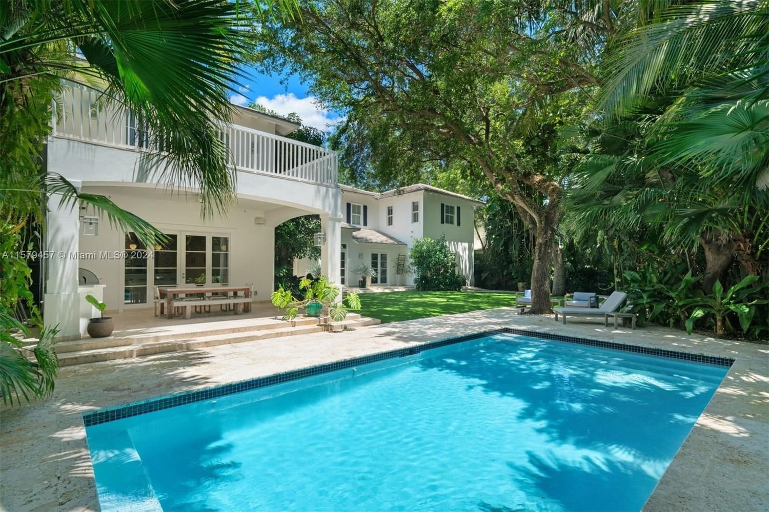 Real estate property located at 4050 Battersea Rd, Miami-Dade County, CHERRY CROFT SUB, Miami, FL