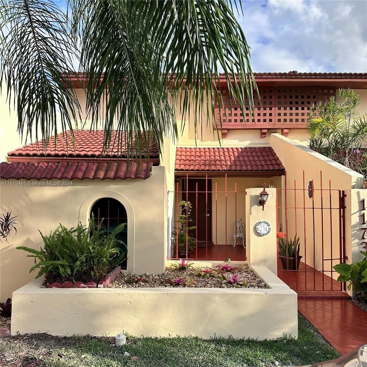Real estate property located at 11734 112th Ln -, Miami-Dade County, WOODSTOCK TOWNHOMES SEC 1, Miami, FL