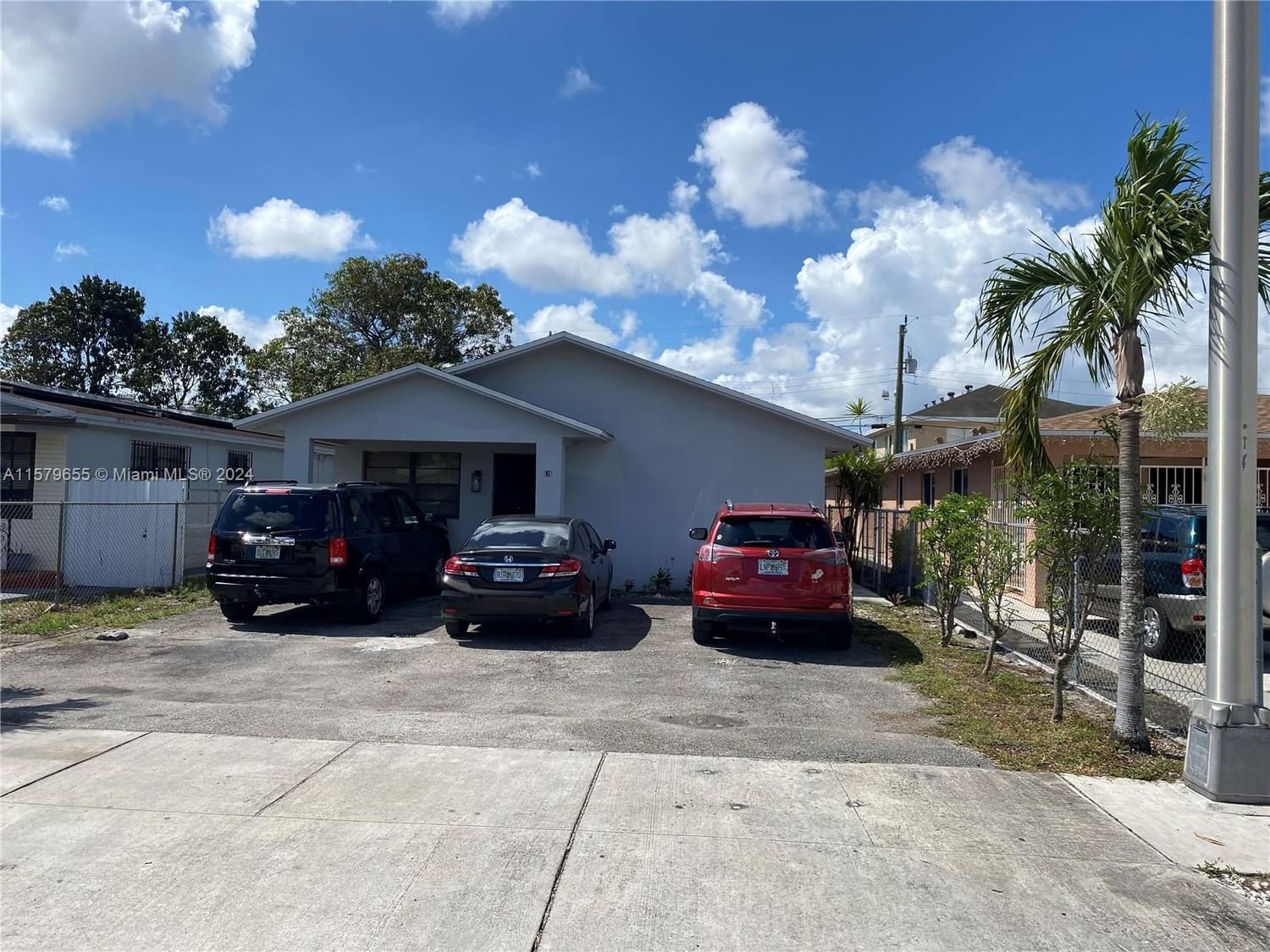 Real estate property located at 520 29th St, Miami-Dade County, HIALEAH 13TH ADDN AMD PL, Hialeah, FL