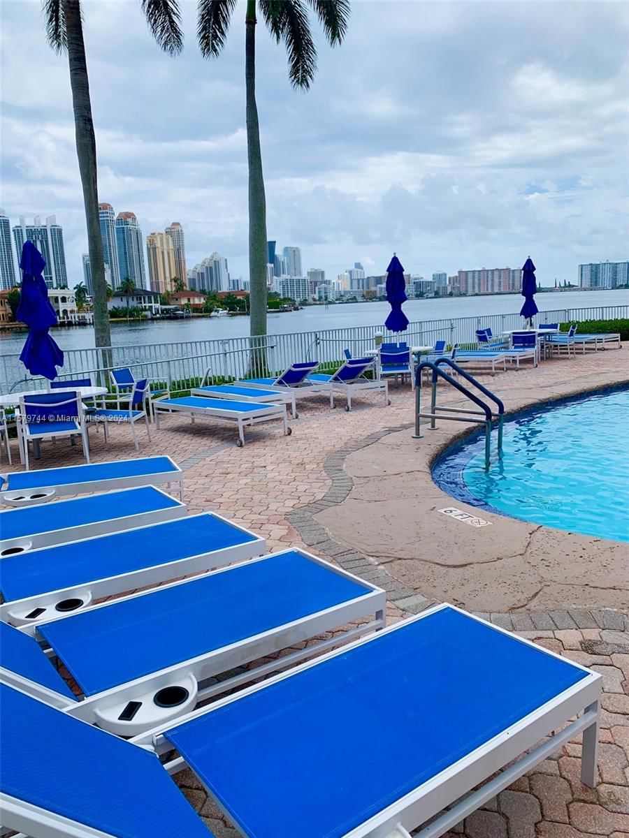 Real estate property located at 19195 Mystic Pointe Dr #1507, Miami-Dade County, MYSTIC POINTE CONDO NO TW, Aventura, FL