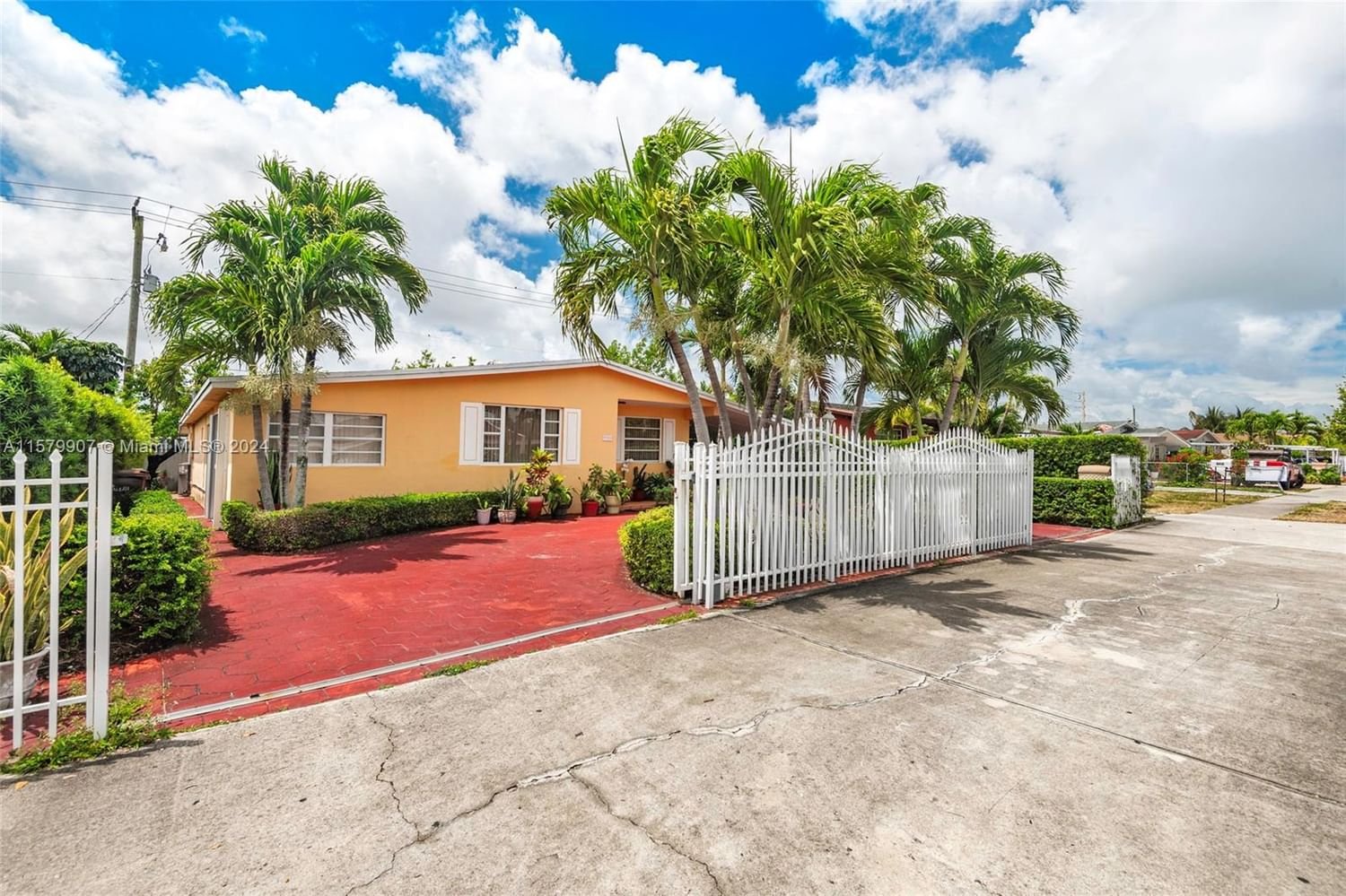 Real estate property located at 950 37th St, Miami-Dade County, HIALEAH, Hialeah, FL