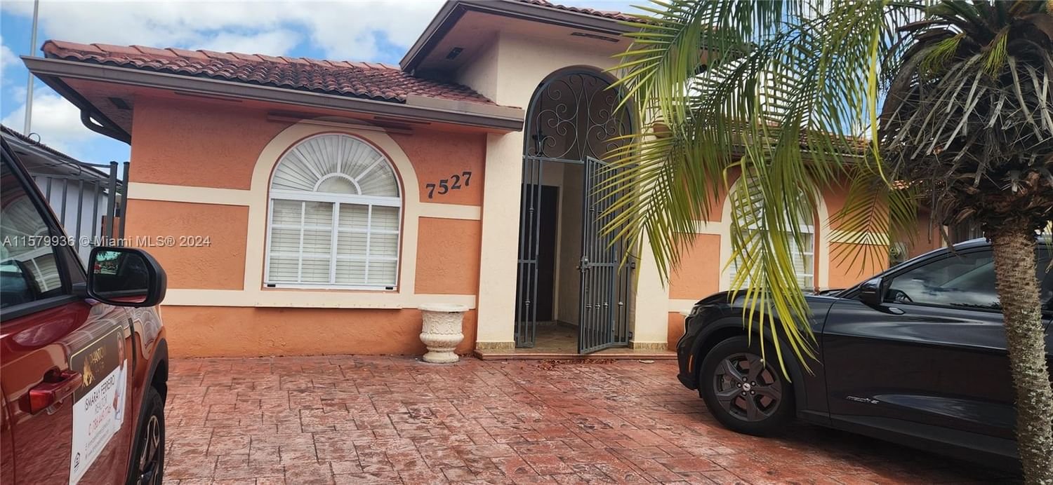 Real estate property located at 7527 33rd Ln, Miami-Dade County, PONDEROSA PHASE 3, Hialeah, FL
