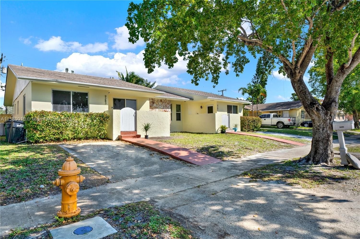Real estate property located at 9241 204th Ter, Miami-Dade County, SAGA VIEW, Cutler Bay, FL