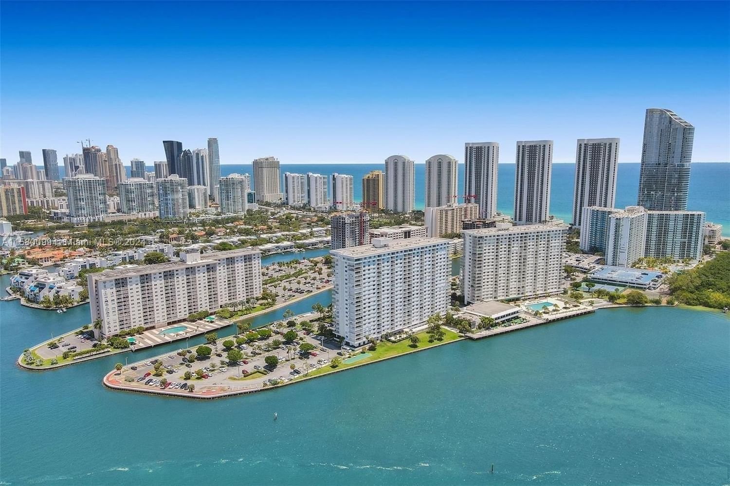 Real estate property located at 250 174th St #1212, Miami-Dade County, WINSTON TOWERS 100 CCONDO, Sunny Isles Beach, FL