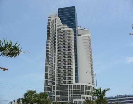 Real estate property located at 18001 Collins Ave #1417, Miami-Dade County, TRUMP INTERNATIONAL SONES, Sunny Isles Beach, FL