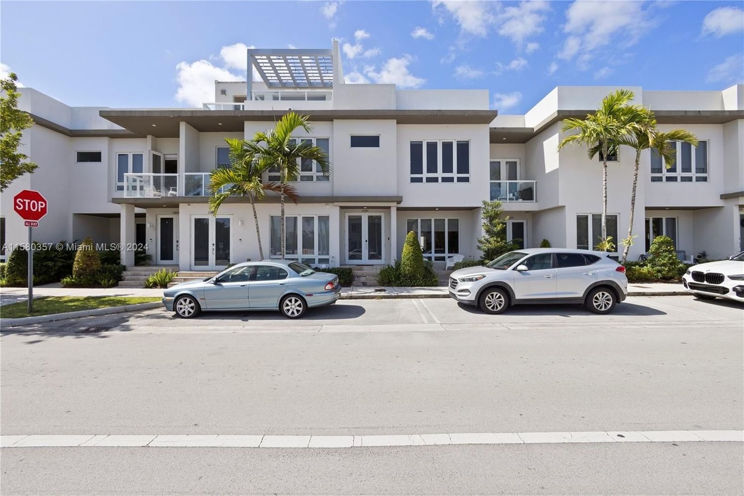 Real estate property located at 10416 66th St, Miami-Dade County, LANDMARK AT DORAL, Doral, FL