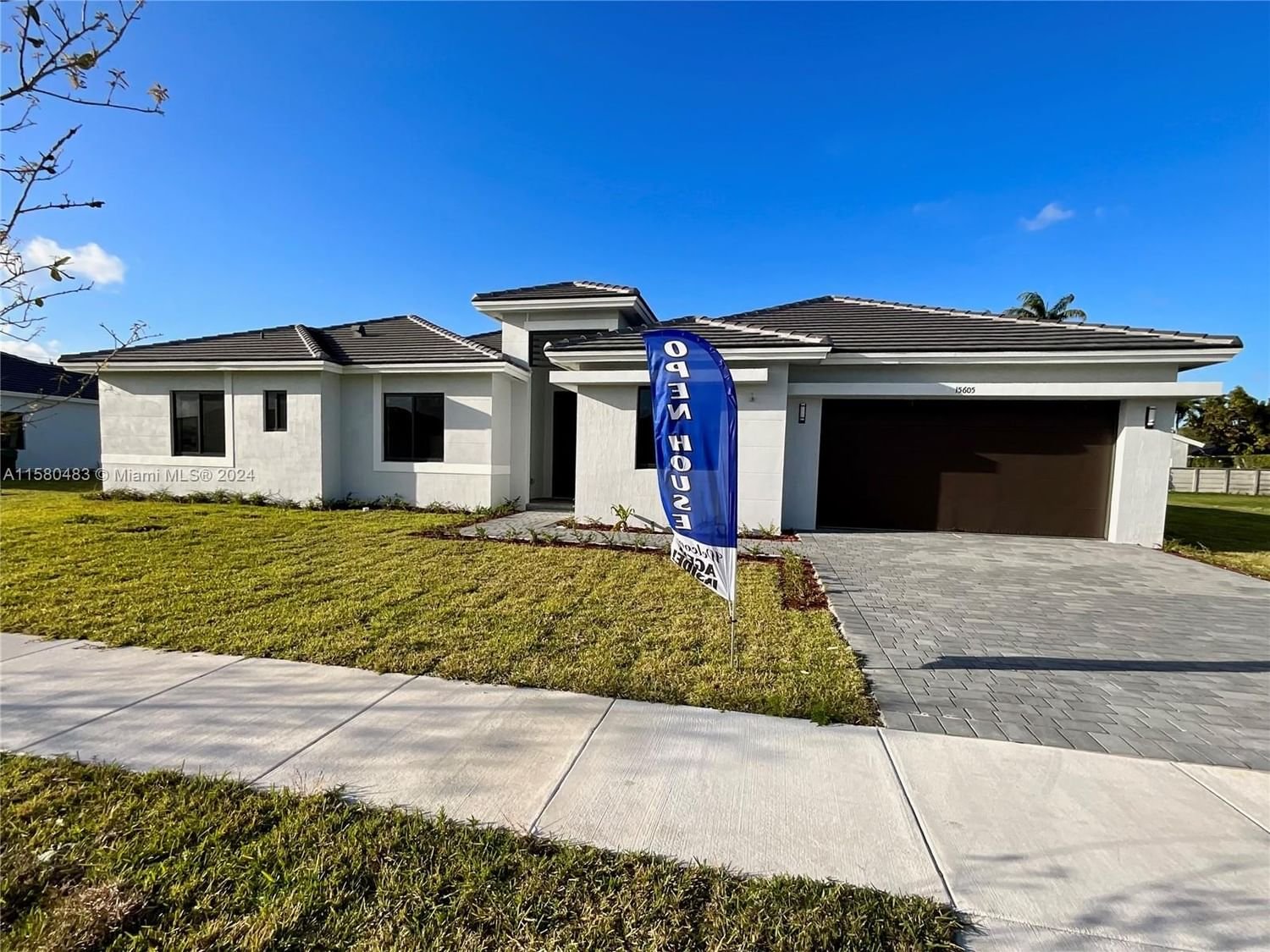 Real estate property located at 15605 158 Terrace, Miami-Dade County, CENTURY HAMMOCKS, Miami, FL