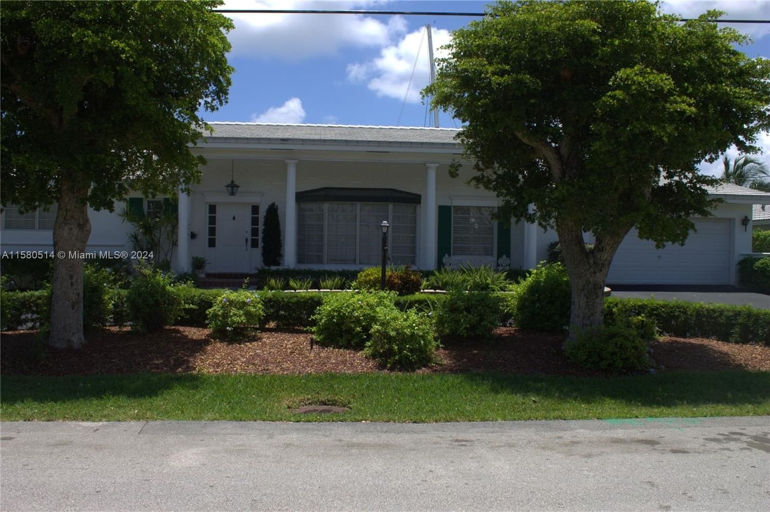 Real estate property located at 3440 170th St, Miami-Dade County, EASTERN SHORES 1ST ADDN, North Miami Beach, FL