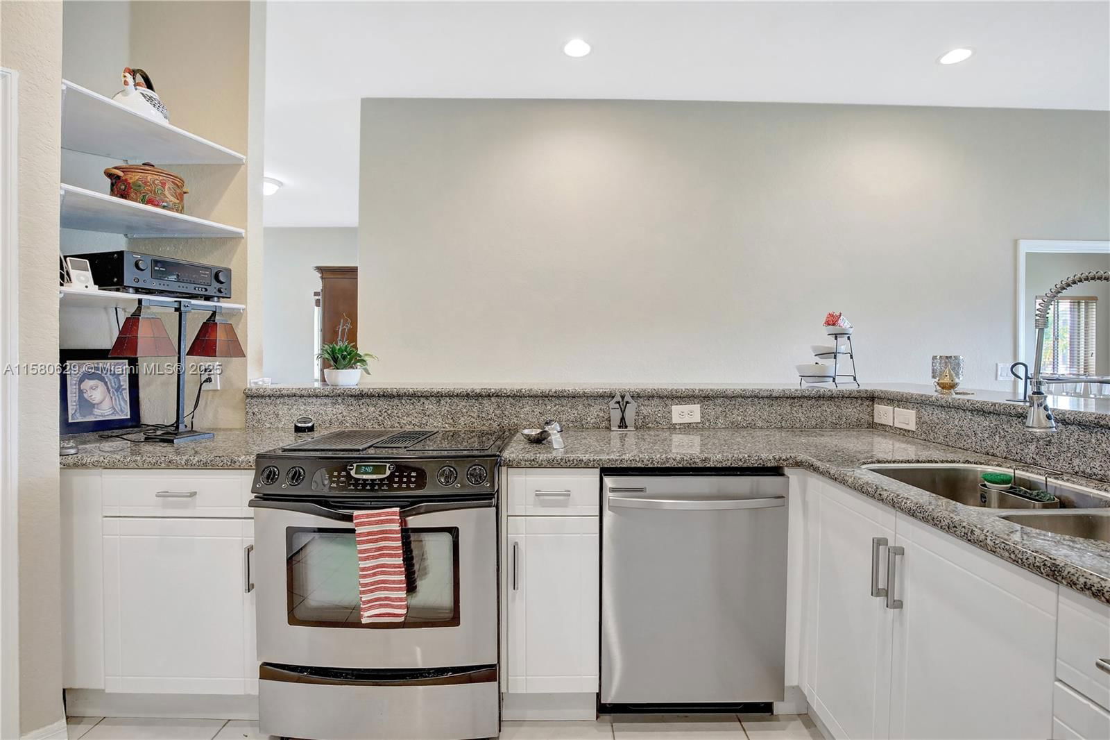 Real estate property located at 14134 29th St, Broward, Pod 13 At Monarch Lakes, Miramar, FL