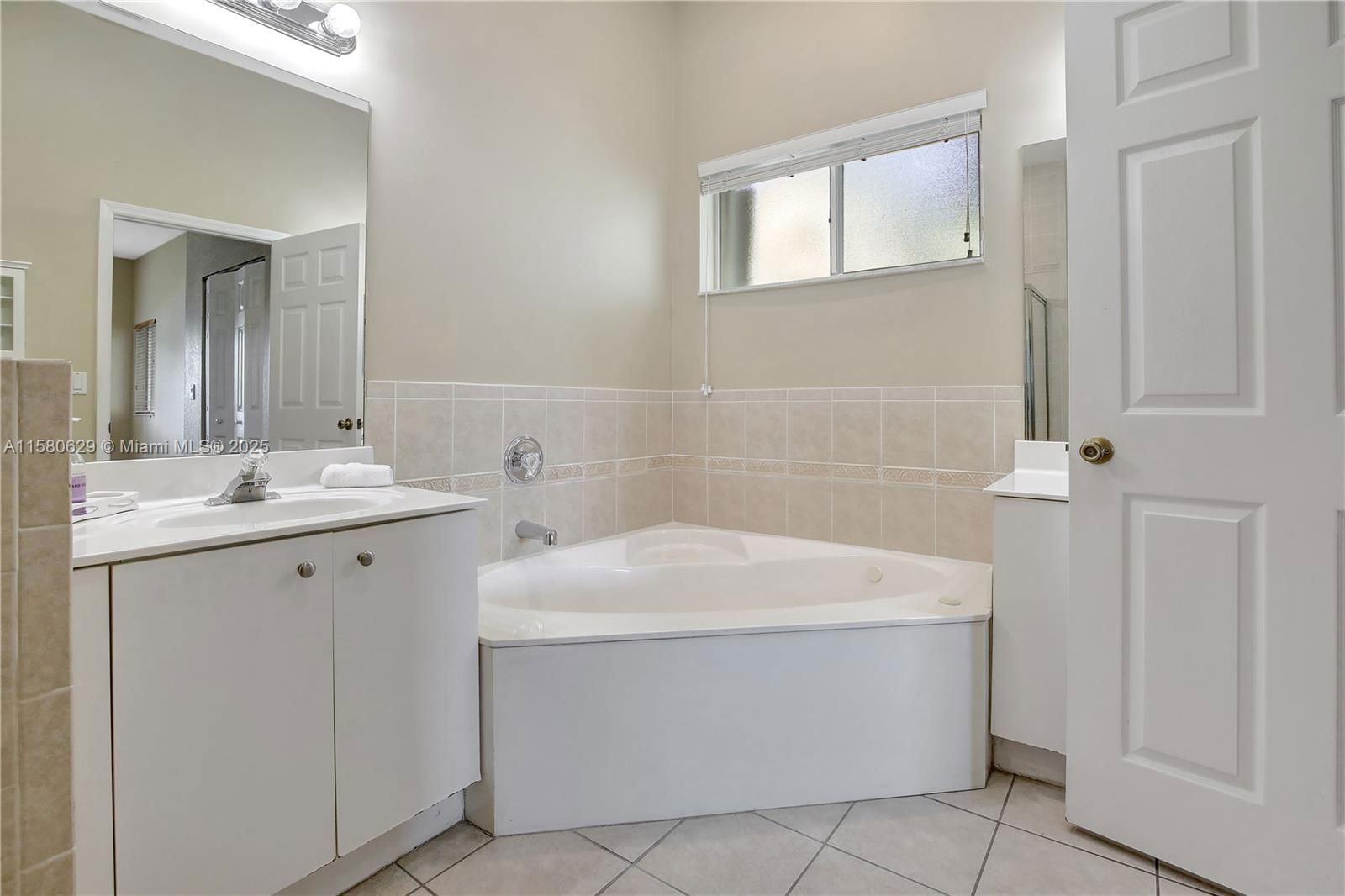Real estate property located at 14134 29th St, Broward, Pod 13 At Monarch Lakes, Miramar, FL