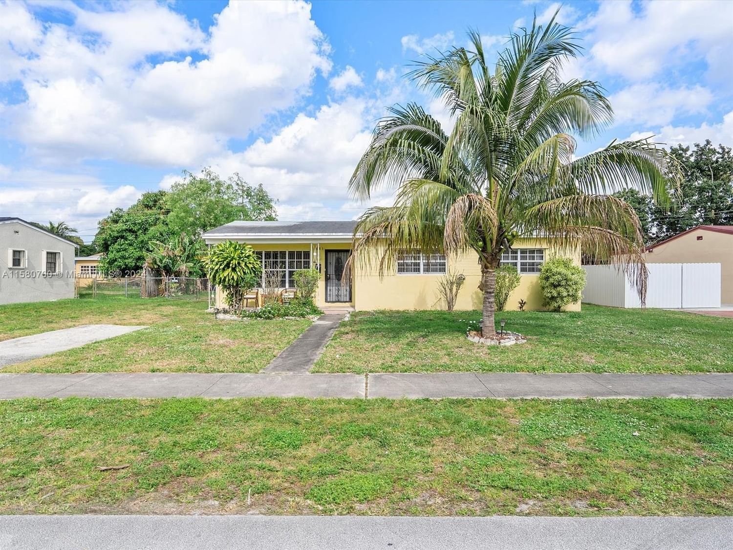Real estate property located at 1081 184 Drive, Miami-Dade County, NORWOOD 3RD ADDN SEC 2, Miami Gardens, FL