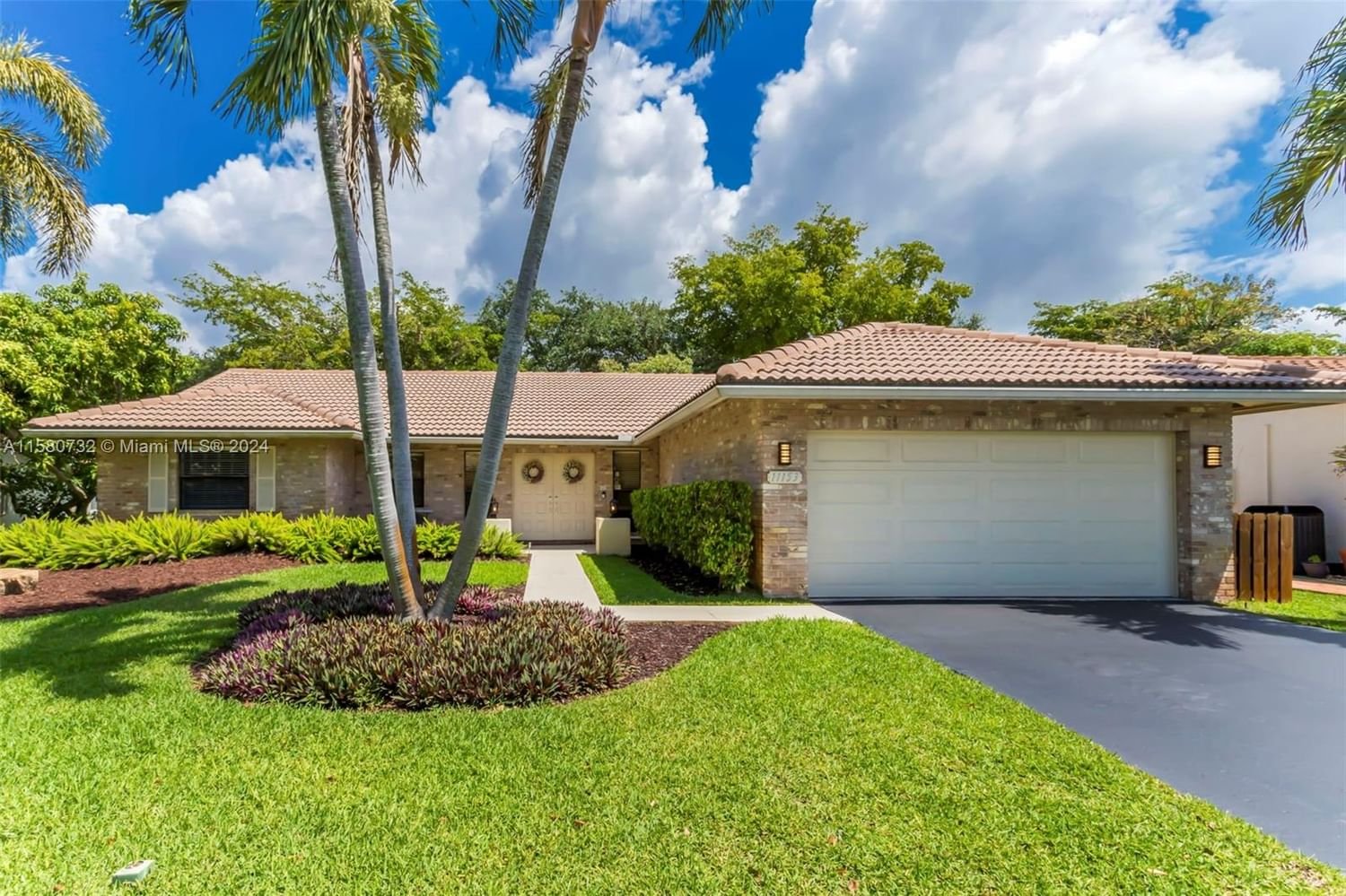 Real estate property located at 11153 7th St, Broward County, CYPRESS GLEN, Coral Springs, FL