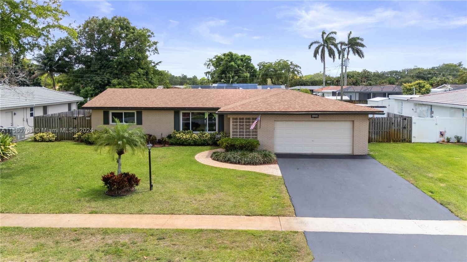 Real estate property located at 5520 7th St, Broward County, PLANTATION PARK LAKESITES, Plantation, FL