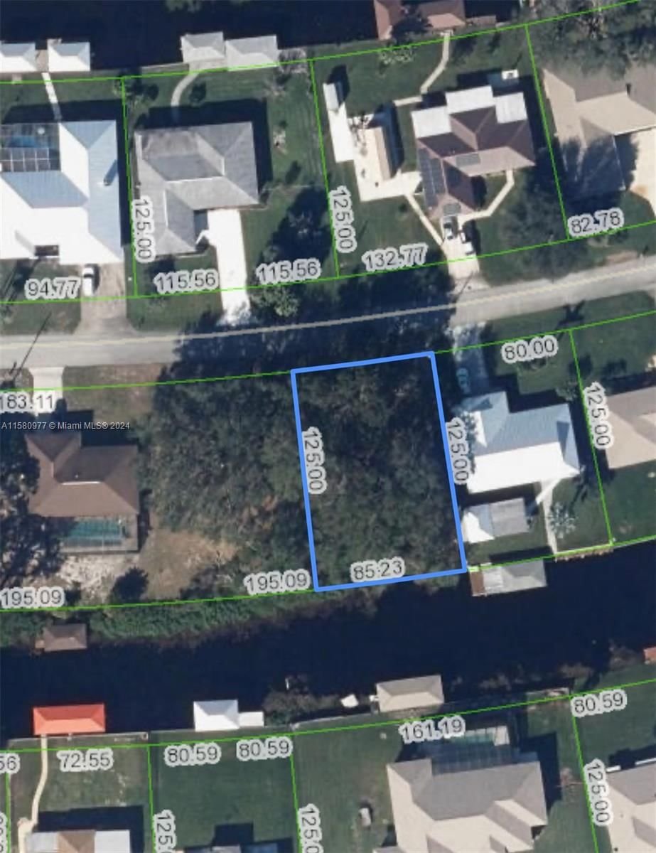 Real estate property located at 245 Cumquat Road NE, Highlands County, Placid Lakes Canals, Lake Placid, FL