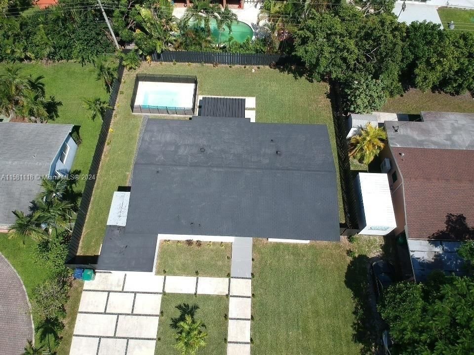 Real estate property located at 19721 10th Pl, Miami-Dade County, IVES ESTATES SEC 1, Miami, FL