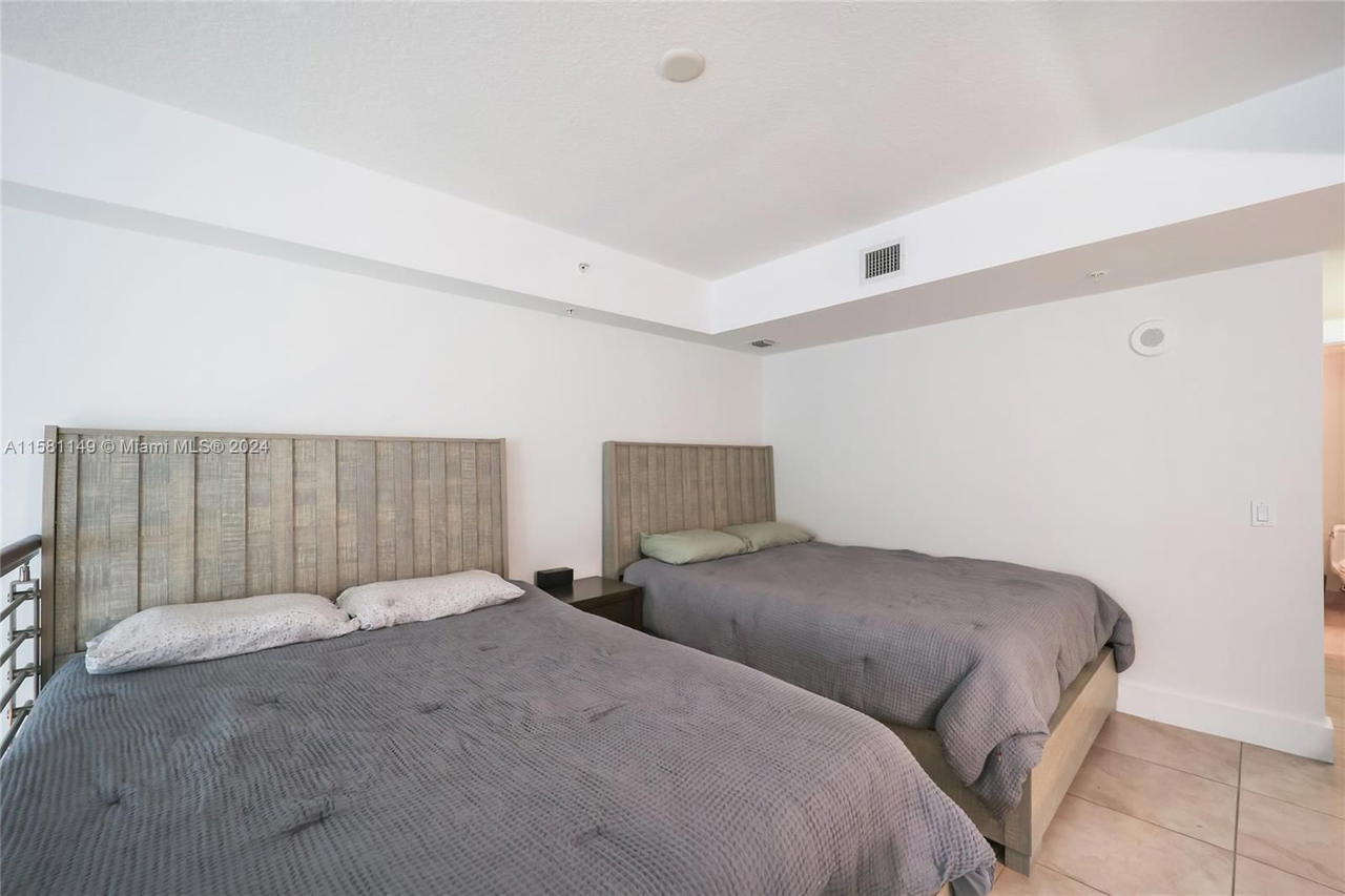 Real estate property located at 41 5th St #304, Miami-dade, Brickell On The River S T, Miami, FL