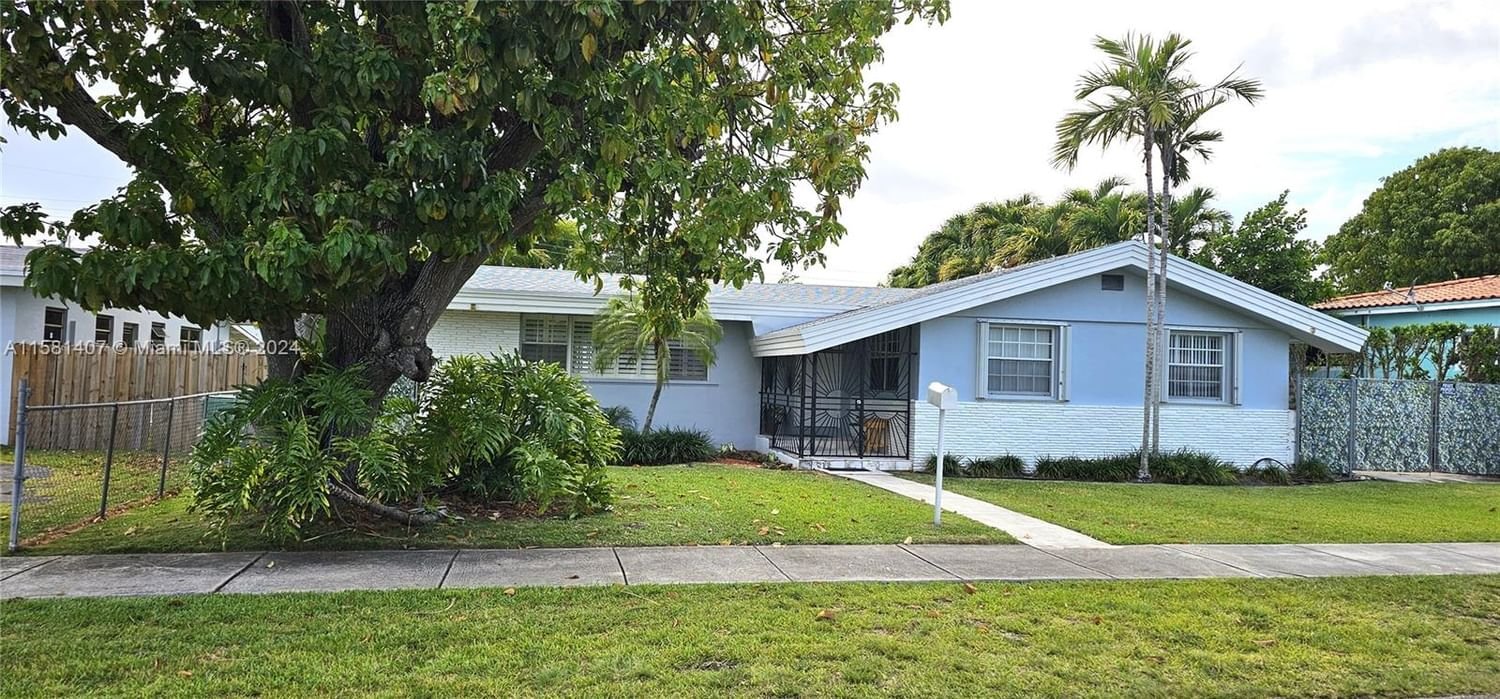 Real estate property located at 3520 86th Ave, Miami-Dade County, CORAL WAY VILLAGE, Miami, FL