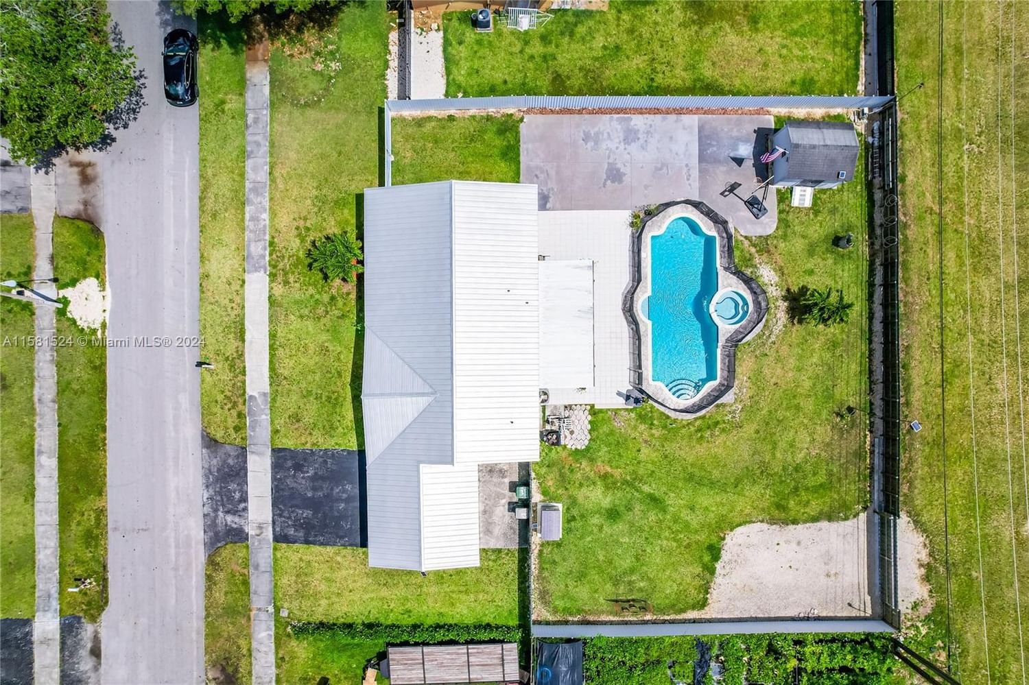 Real estate property located at 1731 10th Ave, Miami-Dade County, HOMRIV SUB, Homestead, FL