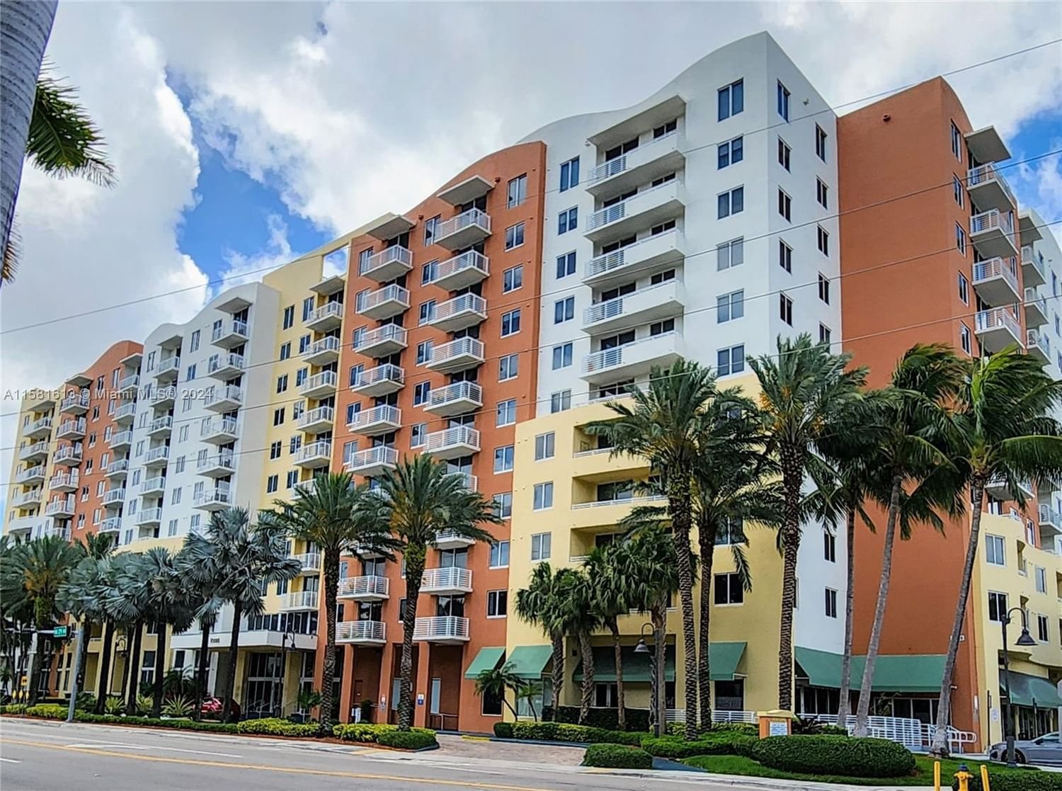 Real estate property located at 18800 29th Ave #430, Miami-Dade County, VENTURE AT AVENTURA EAST, Aventura, FL