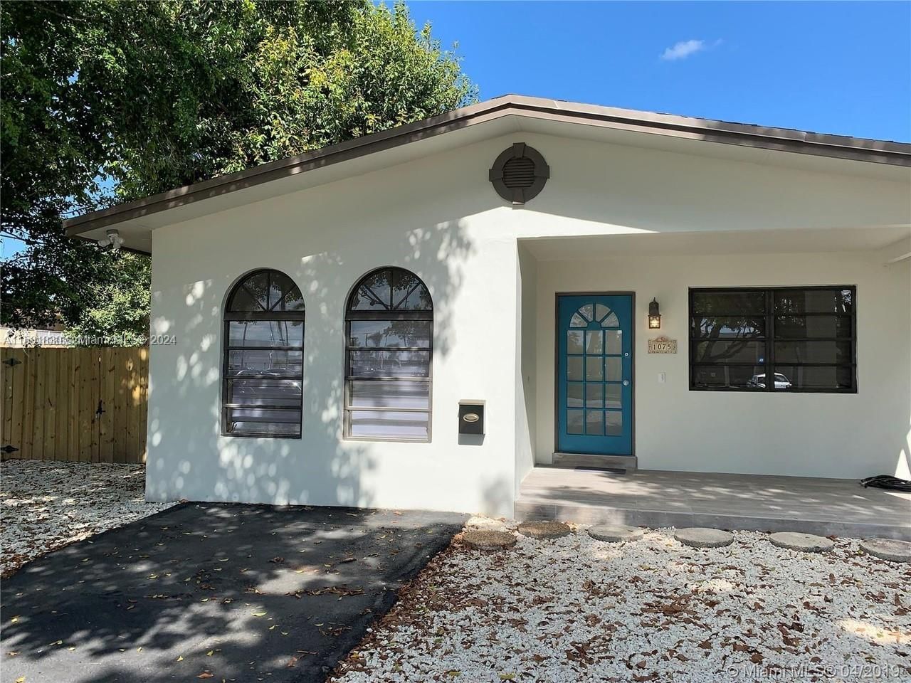 Real estate property located at 1075 12th Ave, Miami-Dade, SKY VISTA 3RD ADDN, Homestead, FL