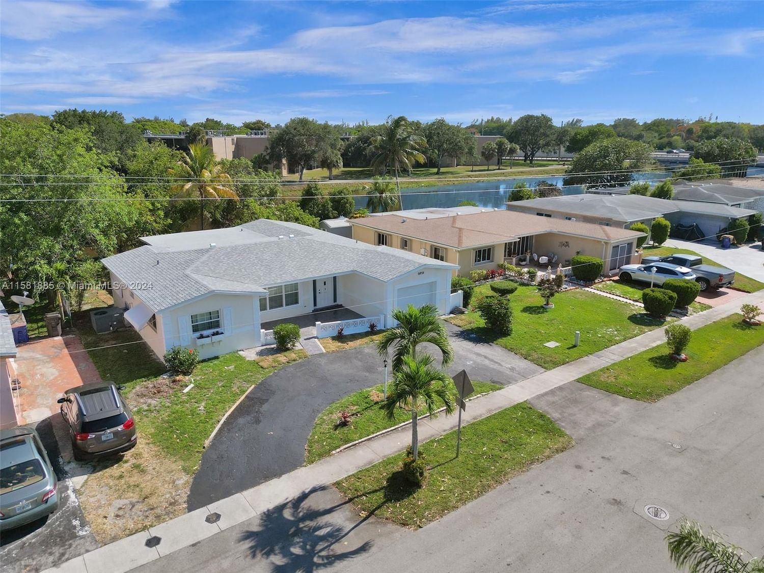 Real estate property located at 5072 39th St, Broward County, OAKLAND ESTATES 5TH SEC, Lauderdale Lakes, FL
