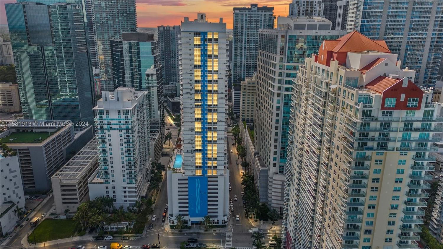 Real estate property located at 1200 Brickell Bay Dr #3608, Miami-Dade, THE CLUB AT BRICKELL BAY, Miami, FL