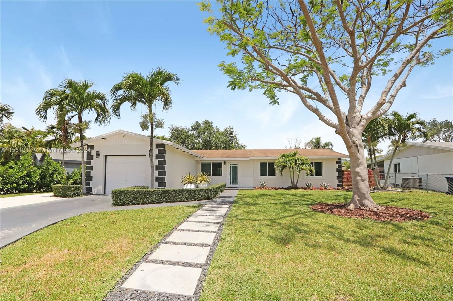 Real estate property located at 11273 114th Ter, Miami-Dade County, KILLIAN PINES, Miami, FL