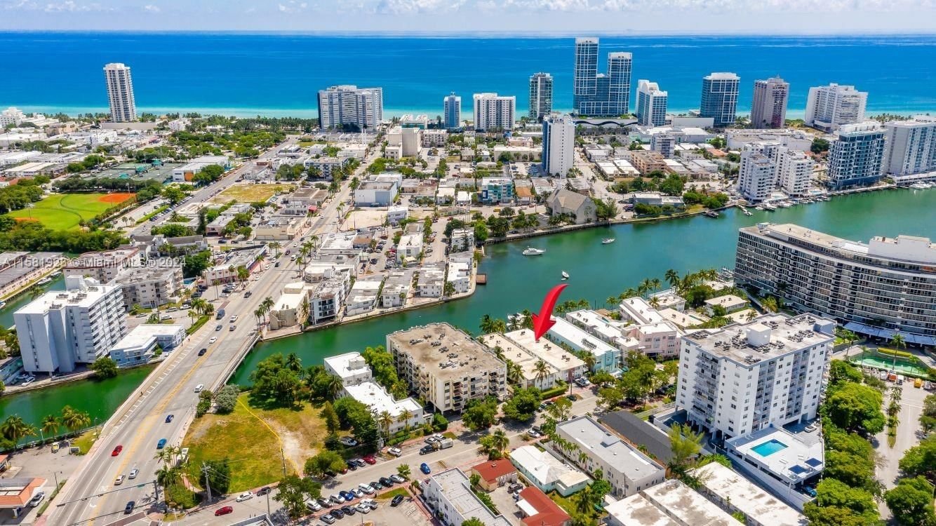 Real estate property located at 6905 Bay Dr #16, Miami-Dade County, BAY COURT CONDO, Miami Beach, FL
