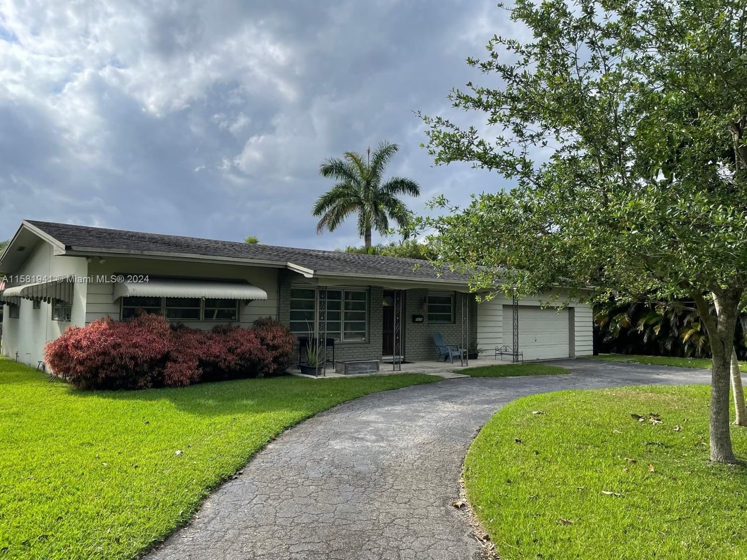 Real estate property located at 5620 63rd Ct, Miami-Dade County, MERION PARK, South Miami, FL