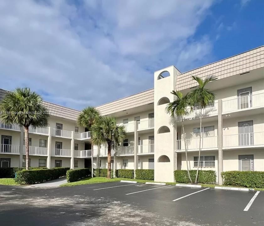 Real estate property located at 8590 Sunrise Lakes Blvd #108, Broward, SUNRISE LAKES 48 CONDO, Sunrise, FL