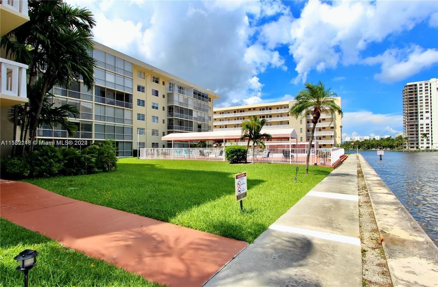 Real estate property located at 2980 Point East Dr D102, Miami-Dade County, POINT EAST ONE CONDO-BLDG, Aventura, FL
