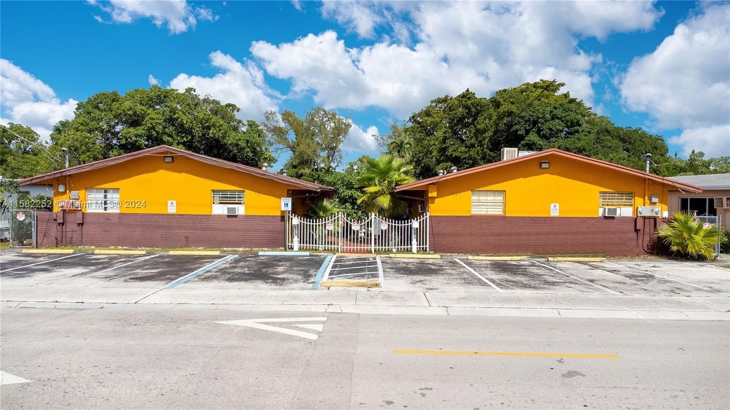 Real estate property located at 129 5th St, Broward County, Hallandale Beach, FL
