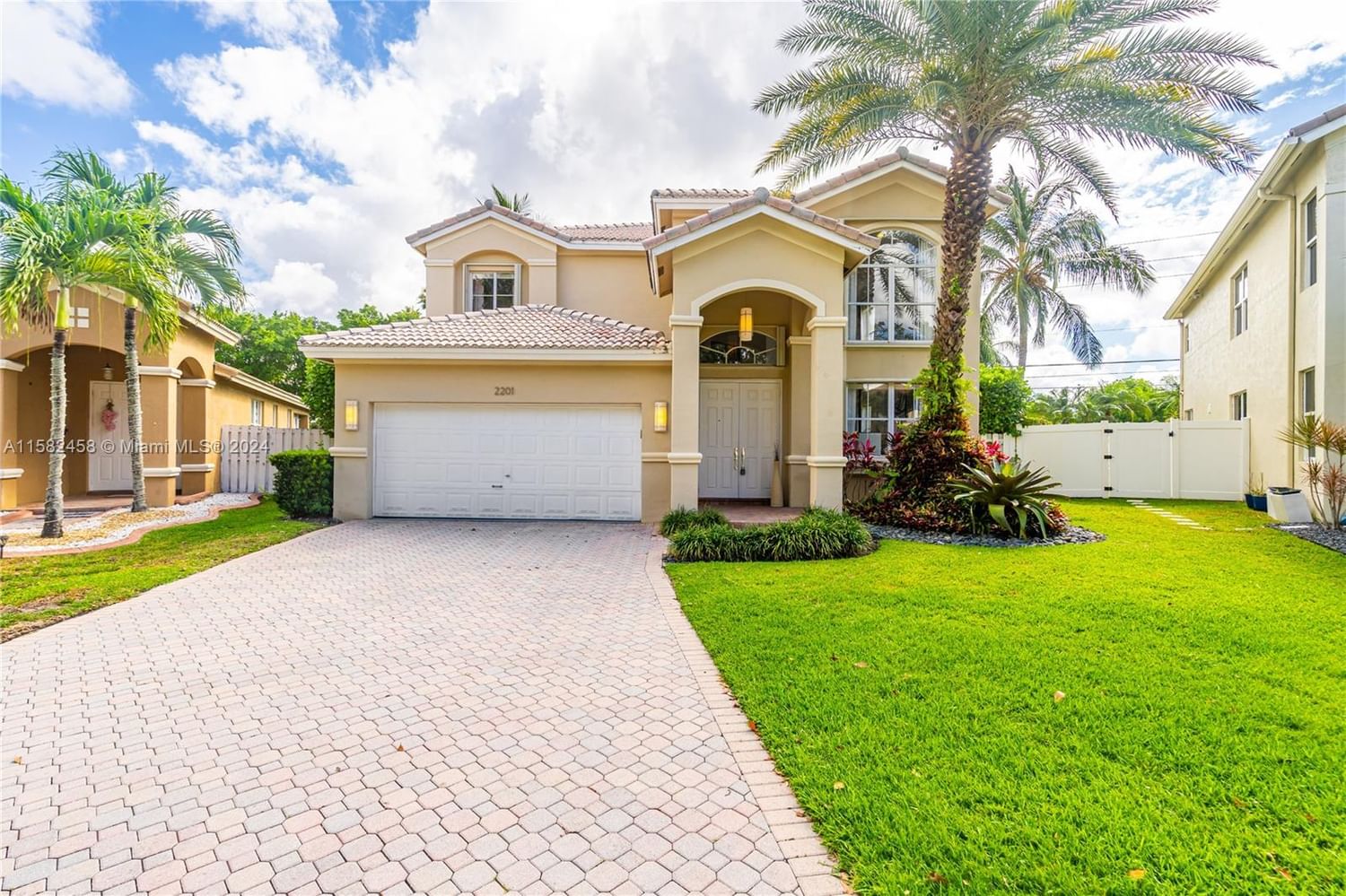 Real estate property located at 2201 125th Ave, Broward County, POD 1 AT MONARCH LAKES, Miramar, FL