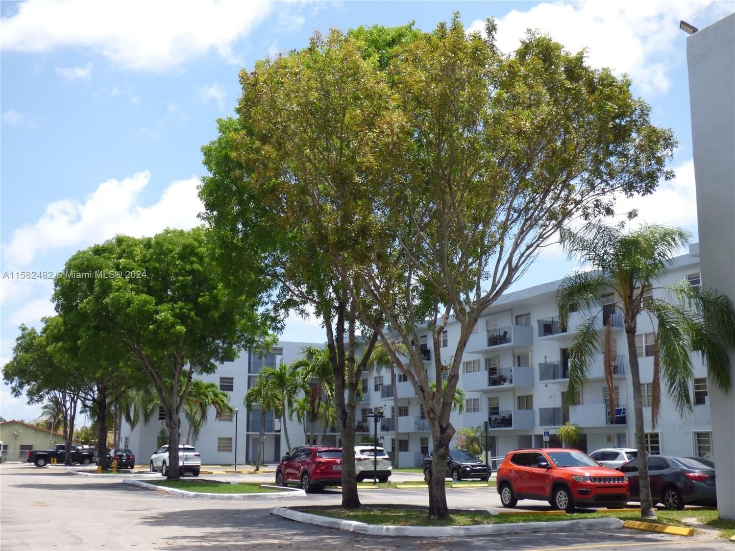 Real estate property located at 1221 122nd Ave #217, Miami-Dade County, SEGOVIA CONDO, Miami, FL