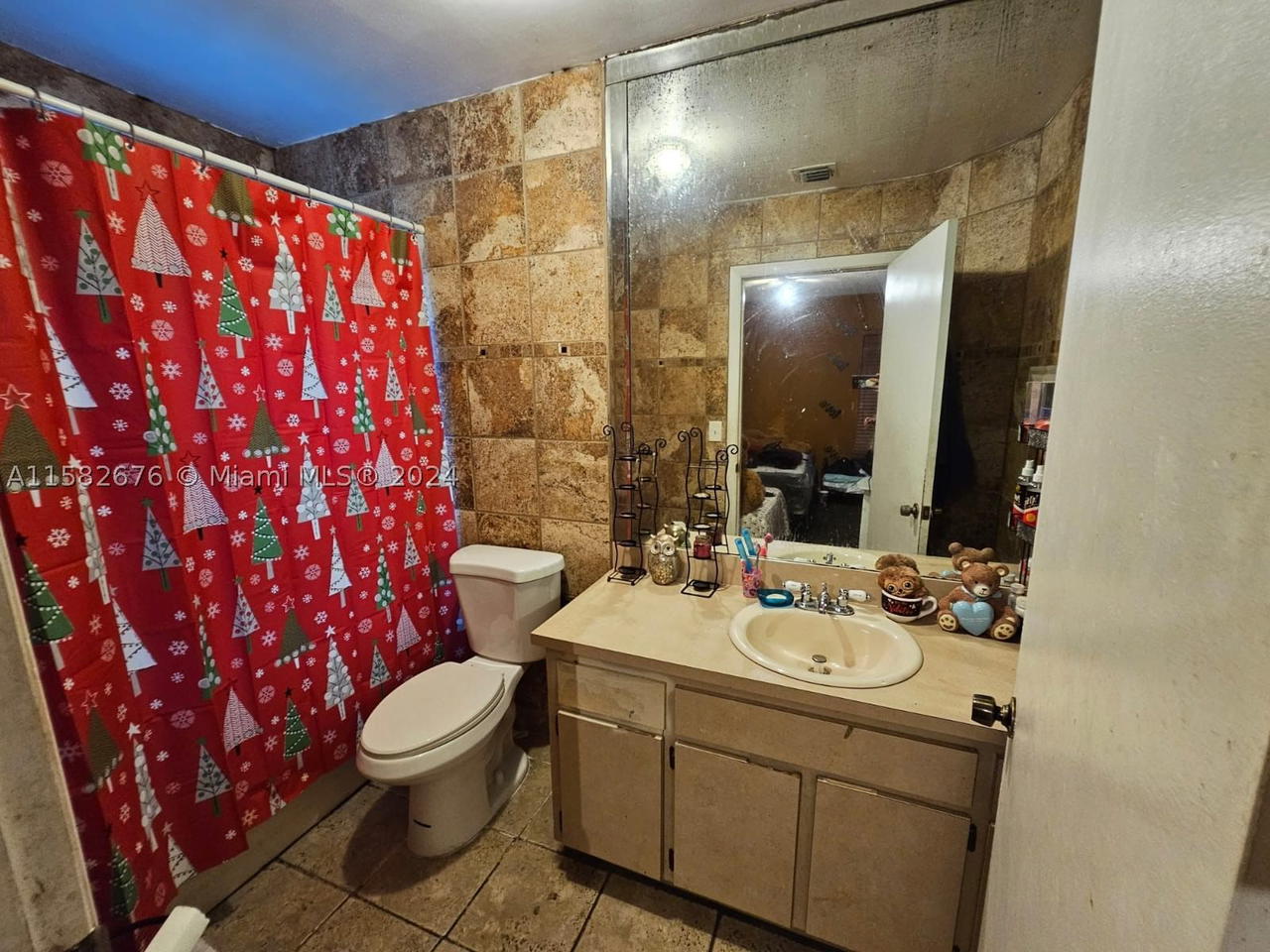 Real estate property located at 725 19th Ter, Broward, Liberty Park, Fort Lauderdale, FL