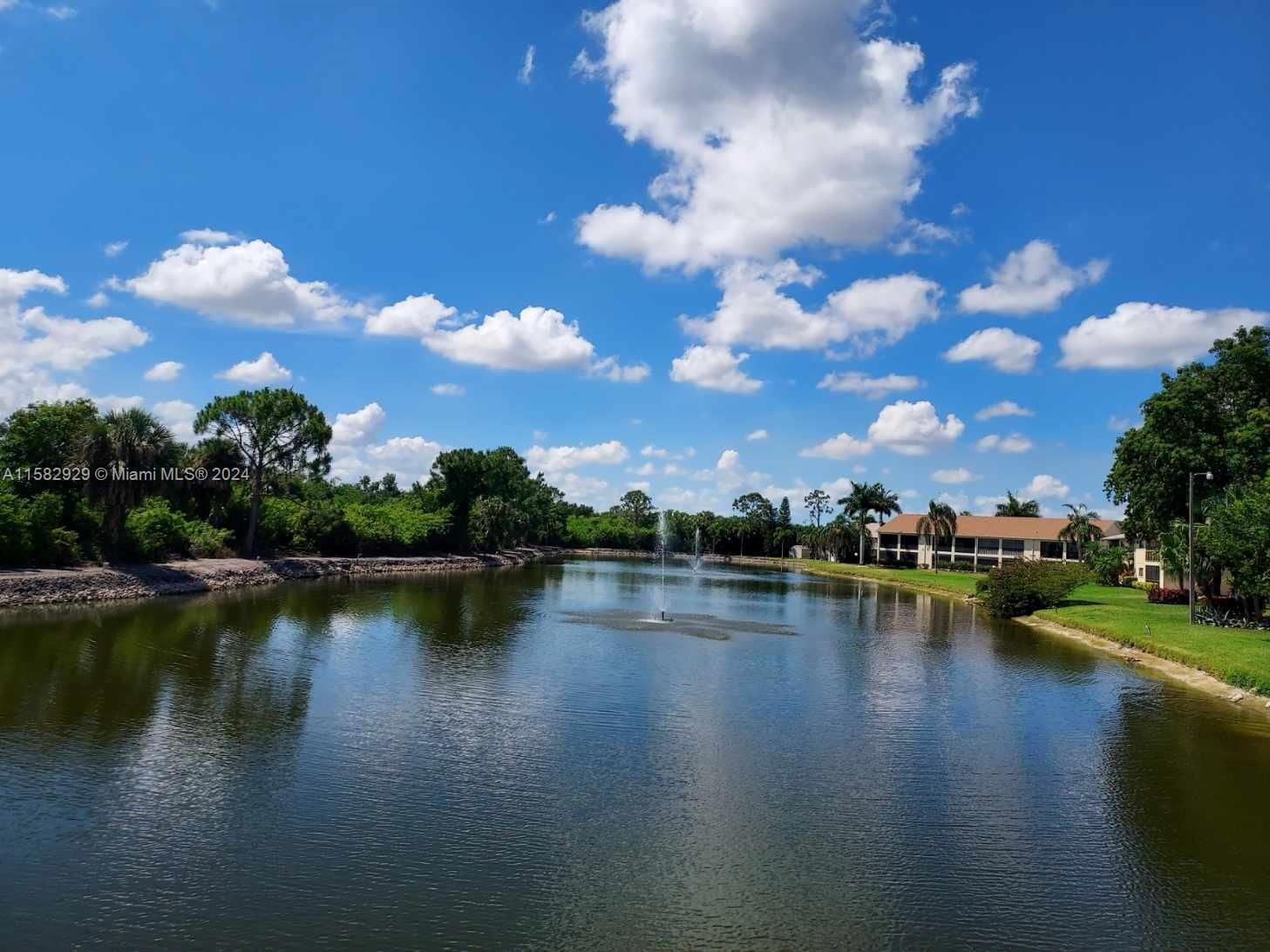 Real estate property located at 5761 Foxlake Dr Unit #A, Lee, Foxmoor Village Con Do, Other City - In The State Of Florida, FL
