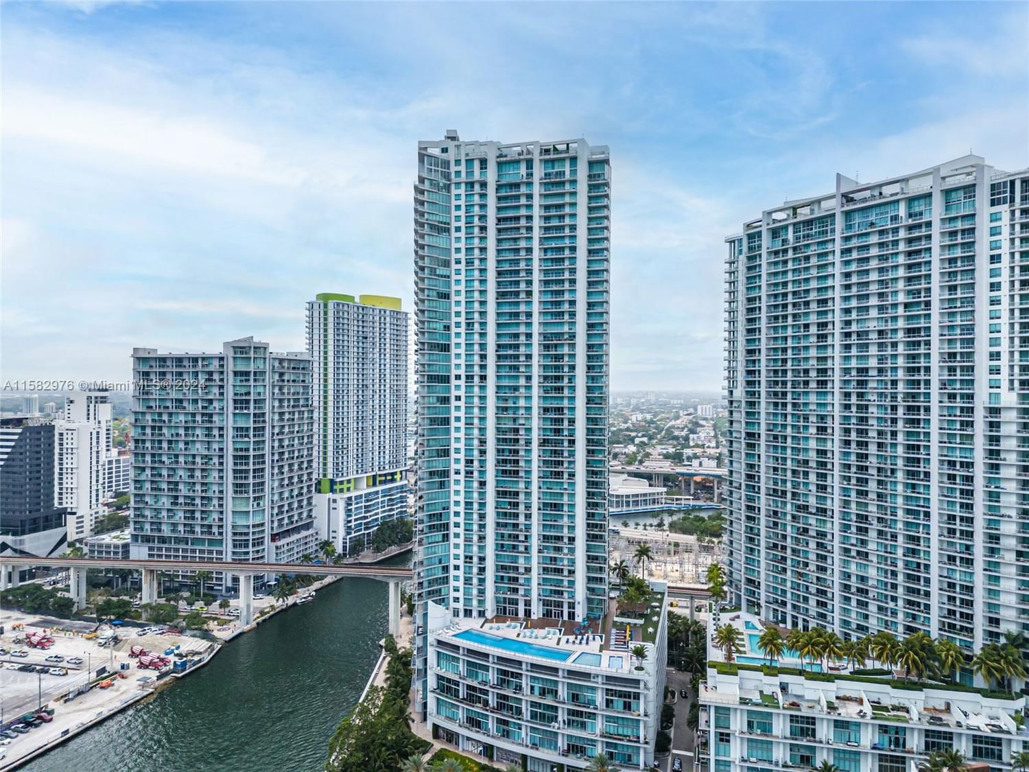 Real estate property located at 92 3rd St #2303, Miami-Dade County, MINT CONDO, Miami, FL