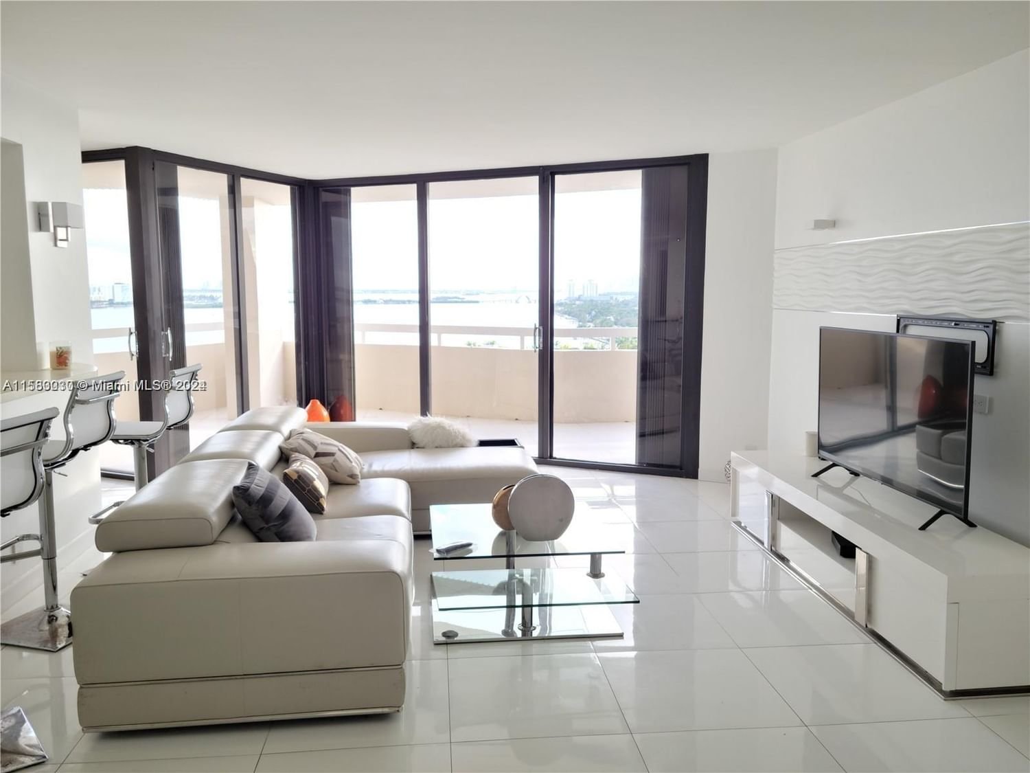 Real estate property located at 2000 Towerside Ter PH6, Miami-Dade County, TOWERS OF QUAYSIDE CONDO, Miami, FL