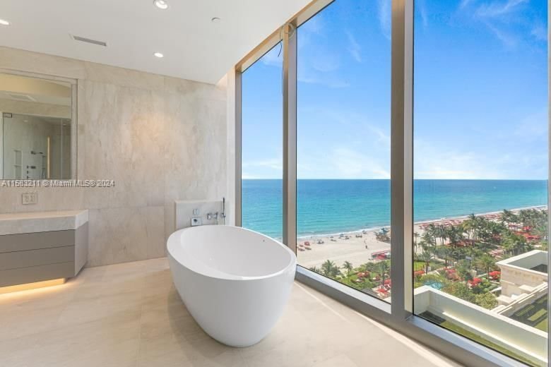 Real estate property located at 17975 COLLINS AVE #901/1001, Miami-Dade County, THE ESTATES AT ACQUALINA, Sunny Isles Beach, FL