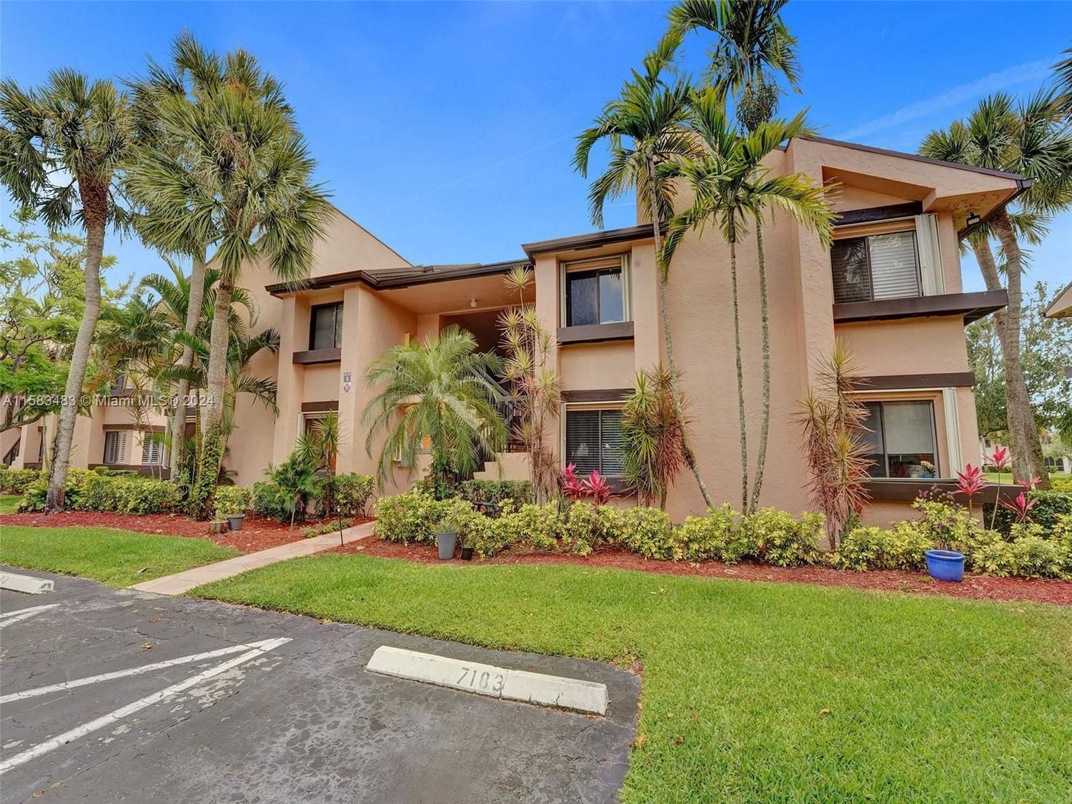 Real estate property located at 2161 93rd Way #903, Broward County, GARDENS 1 CONDO, Davie, FL