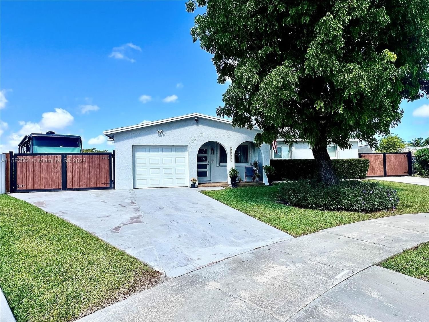 Real estate property located at 26763 124th Ct, Miami-Dade County, MEADOW WOOD MANOR SEC 3, Homestead, FL