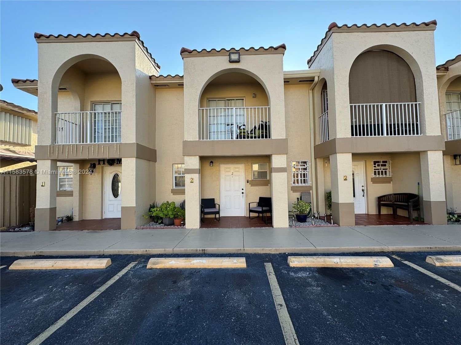 Real estate property located at 519 68th St #2, Miami-Dade County, COLONIAL TOWNHOMES CONDO, Hialeah, FL