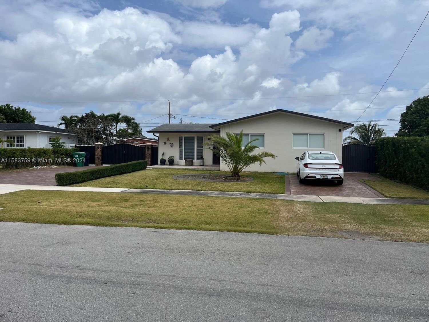 Real estate property located at 12431 190th St, Miami-Dade County, SOUTH MIAMI HEIGHTS ADDN, Miami, FL
